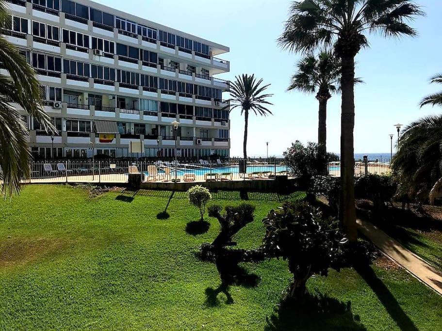 Newly Refurbished Beachfront Apartment. Сан-Бартоломе Екстер'єр фото